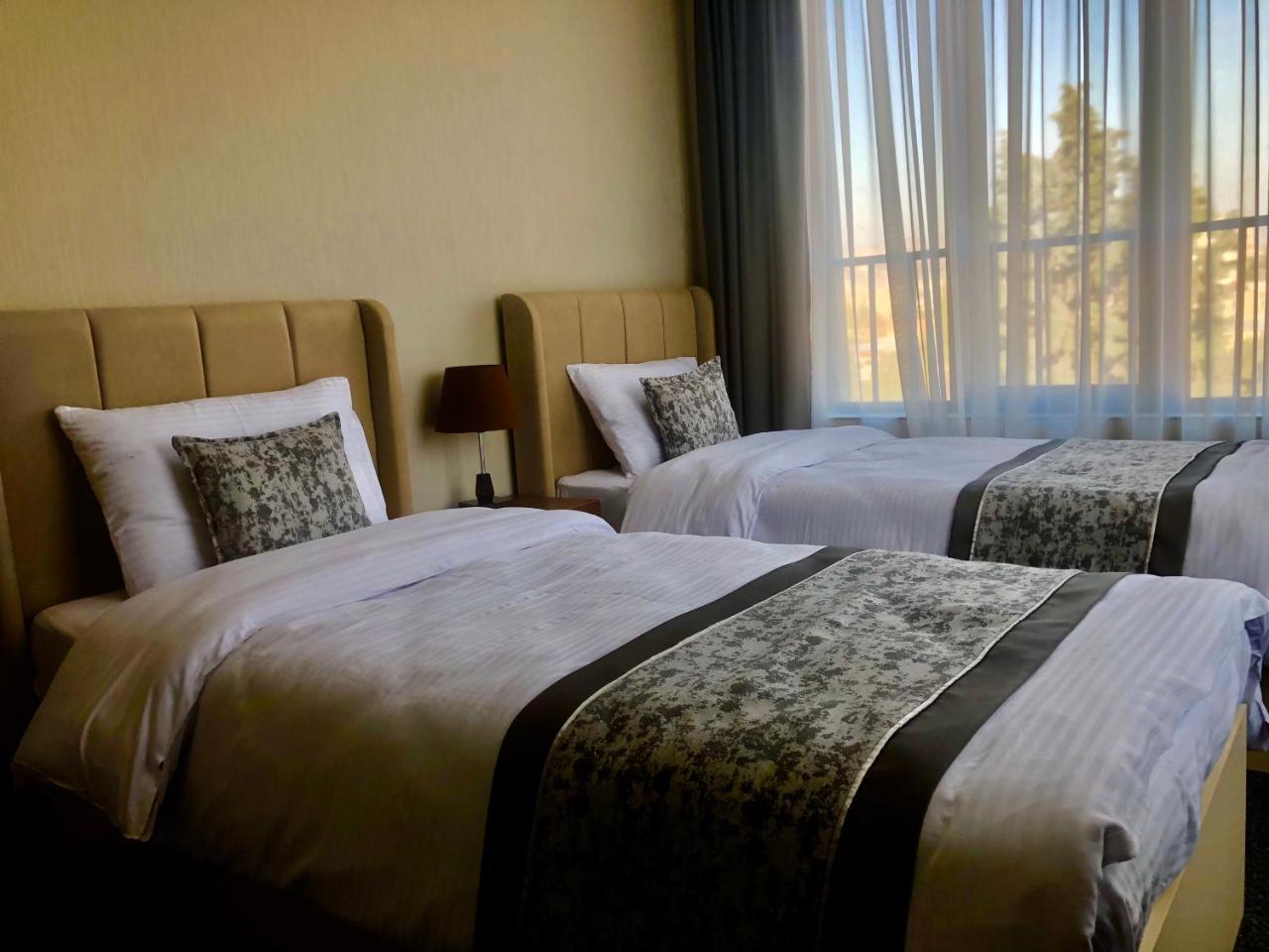 Tbili Hotel Tbilisi Luaran gambar