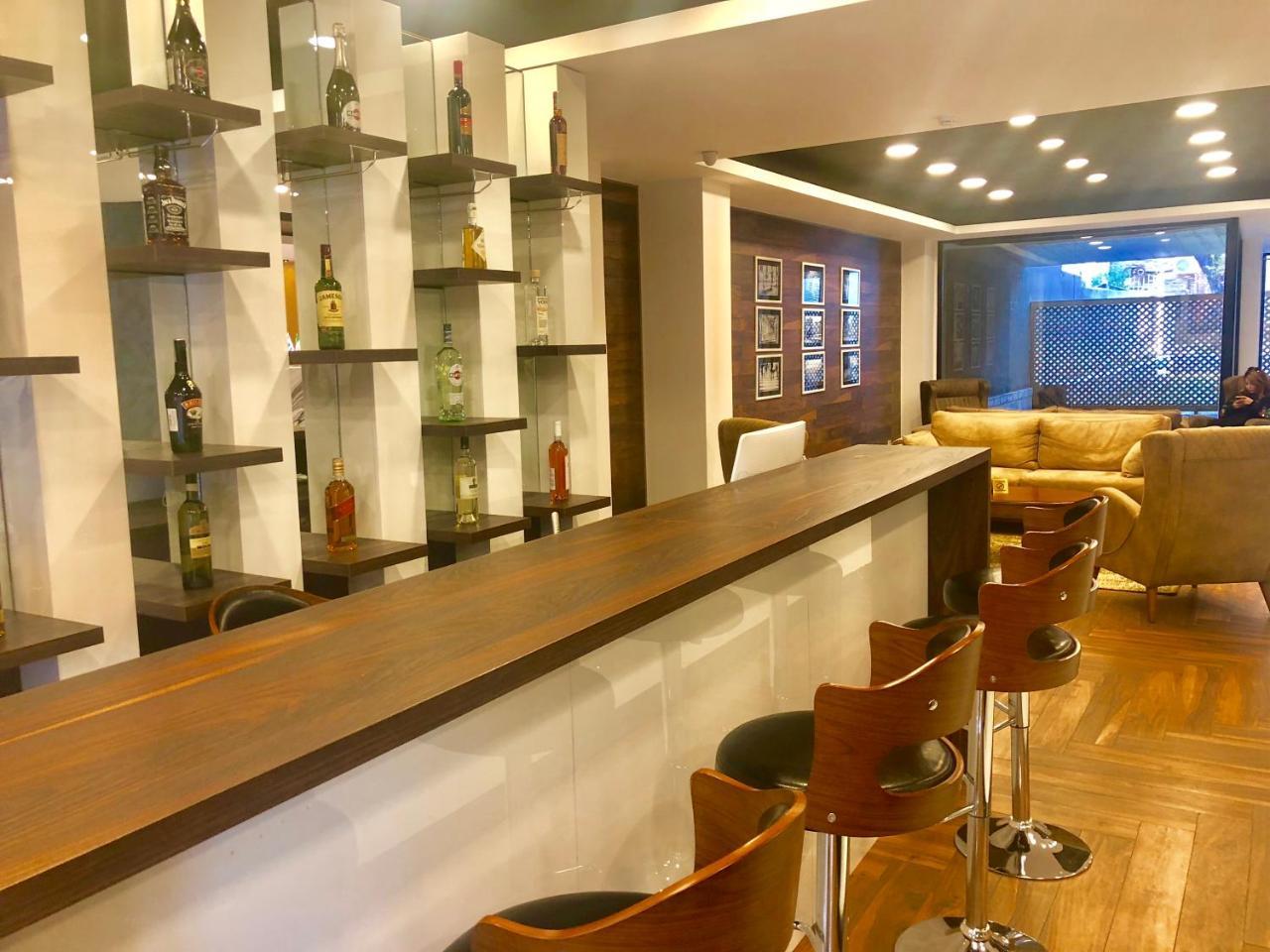 Tbili Hotel Tbilisi Luaran gambar